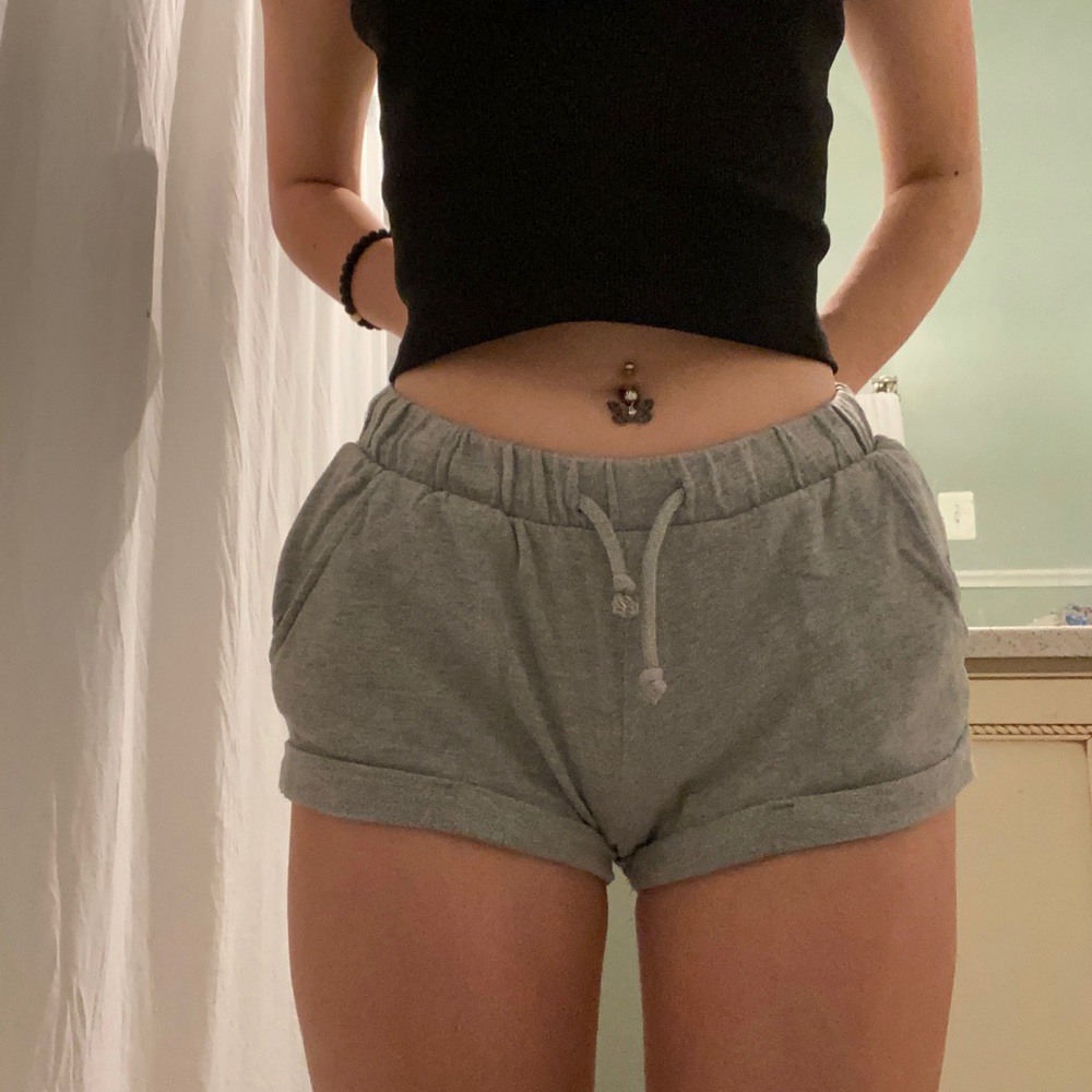 DIVIDED Gray Cotton Shorts
